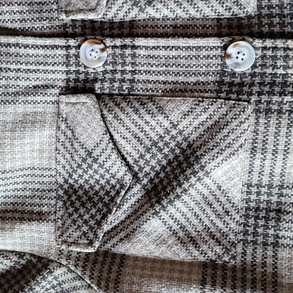 NWOT, Ellison Plai Shacket Med - Picture 2 of 8